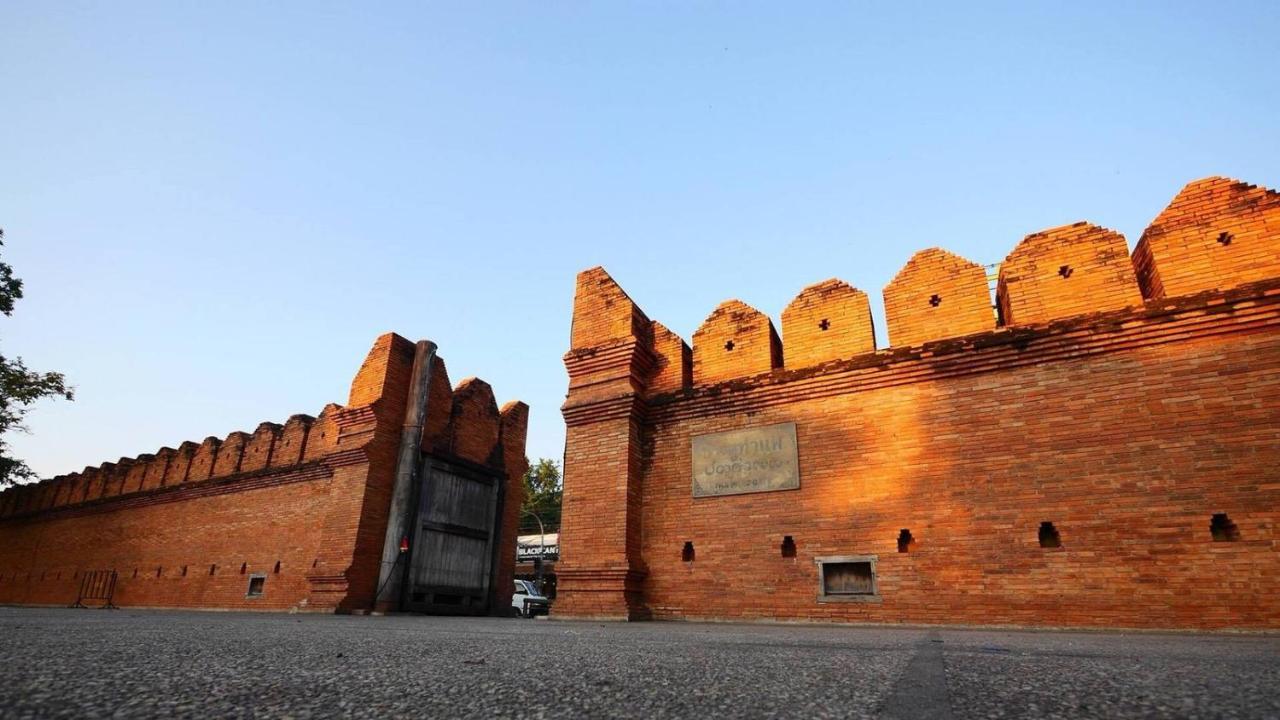 C Hotel Boutique And Comfort Чиангмай Экстерьер фото