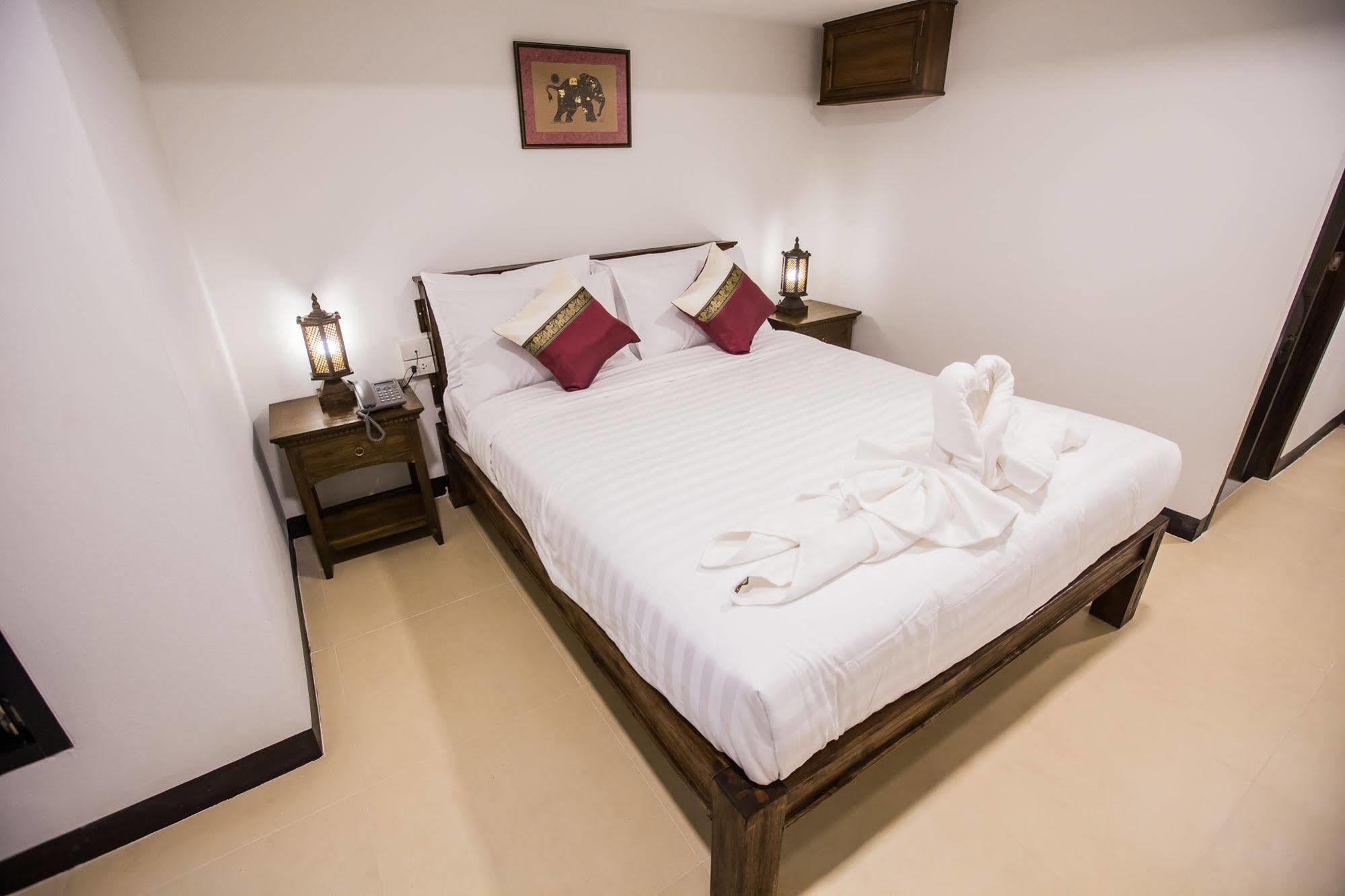 C Hotel Boutique And Comfort Чиангмай Экстерьер фото