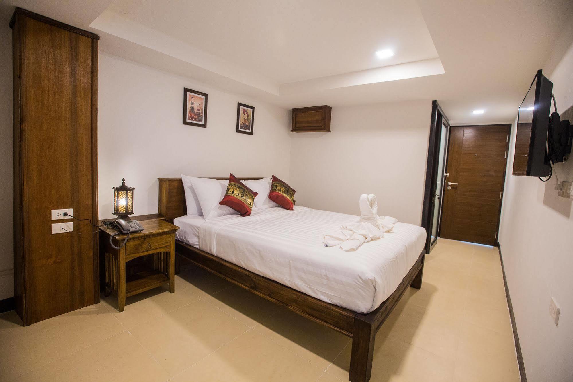 C Hotel Boutique And Comfort Чиангмай Экстерьер фото
