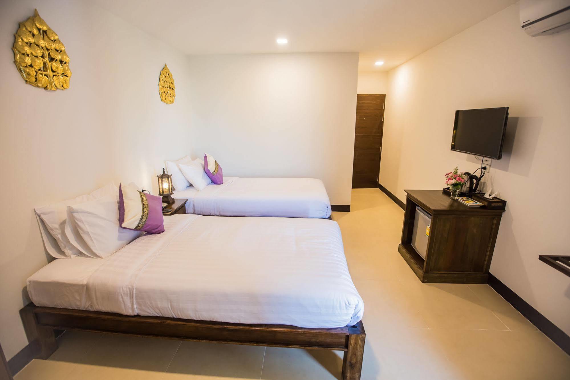 C Hotel Boutique And Comfort Чиангмай Экстерьер фото
