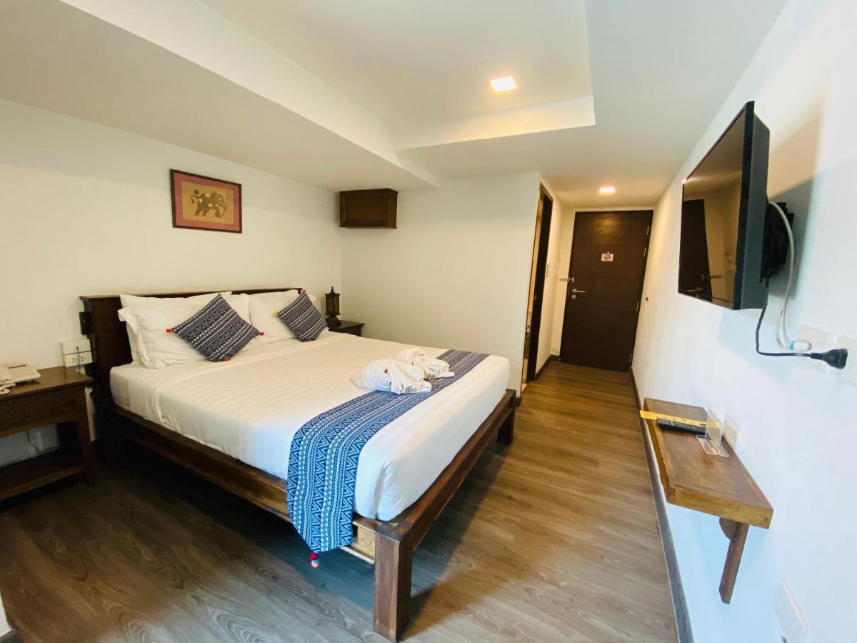 C Hotel Boutique And Comfort Чиангмай Экстерьер фото