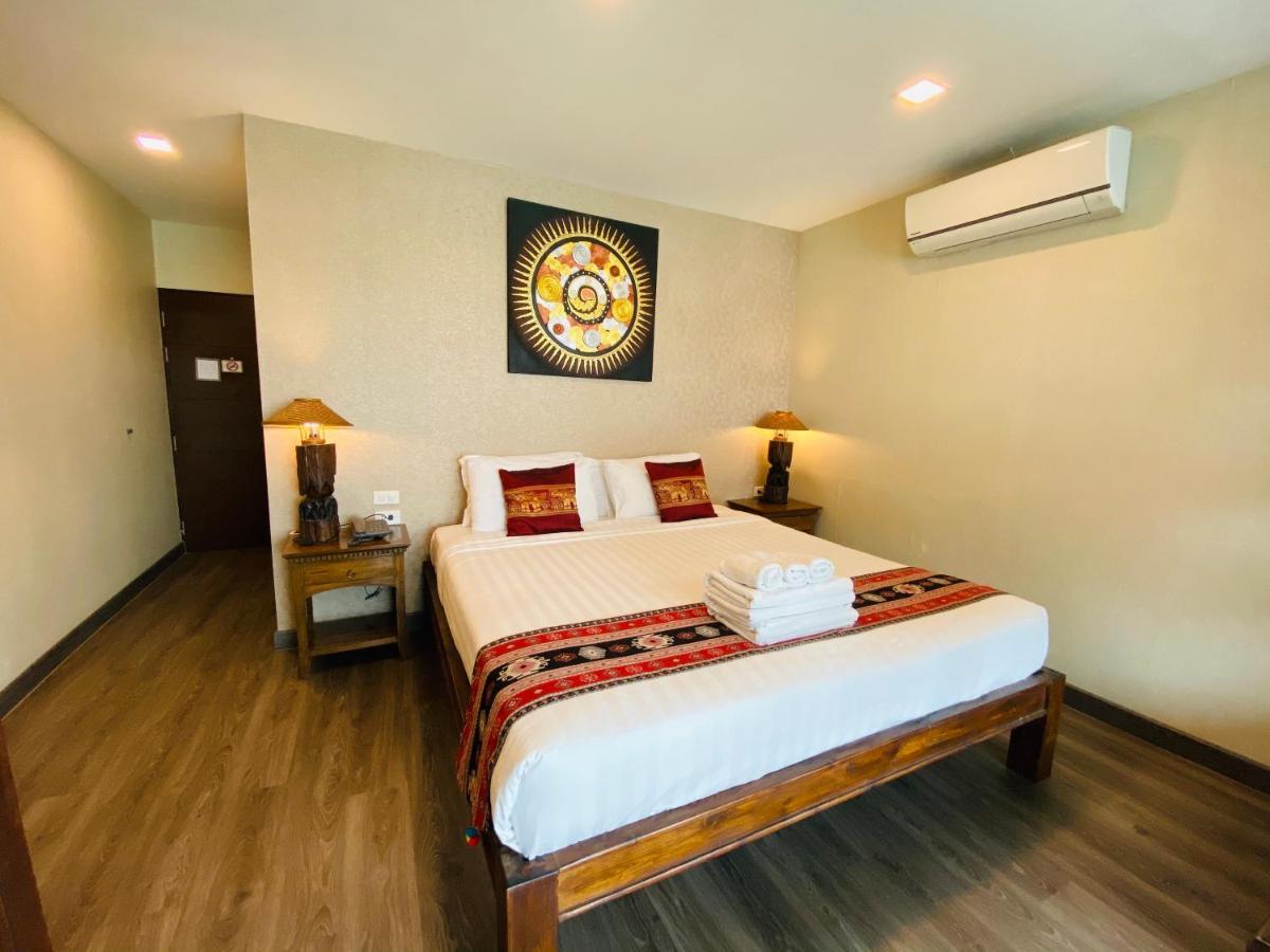 C Hotel Boutique And Comfort Чиангмай Экстерьер фото