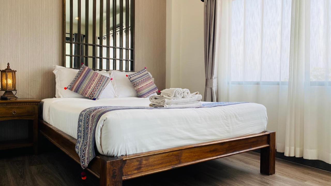 C Hotel Boutique And Comfort Чиангмай Экстерьер фото