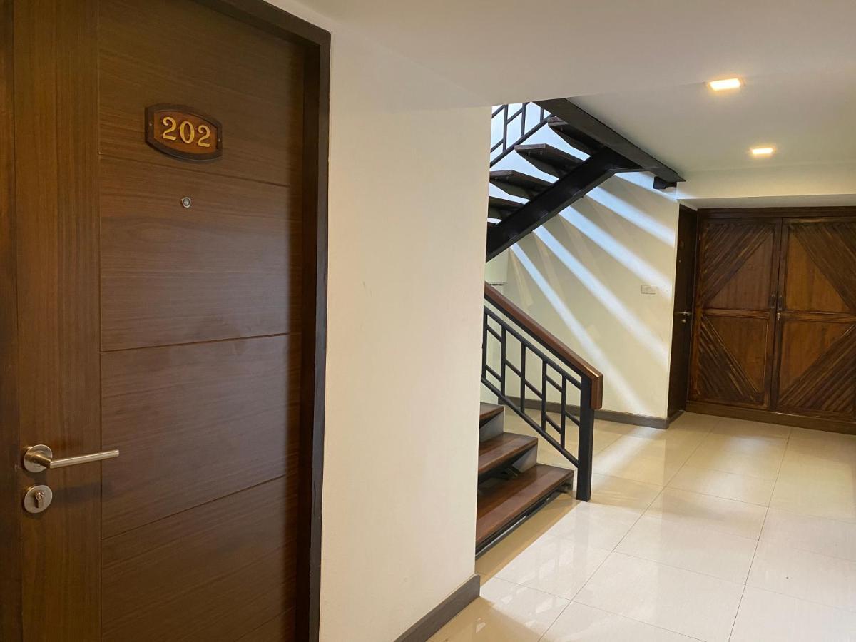 C Hotel Boutique And Comfort Чиангмай Экстерьер фото